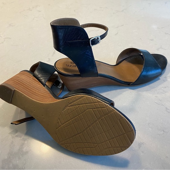 Black floor length dress. Sleeveless with jacket - Picture 2 of 2